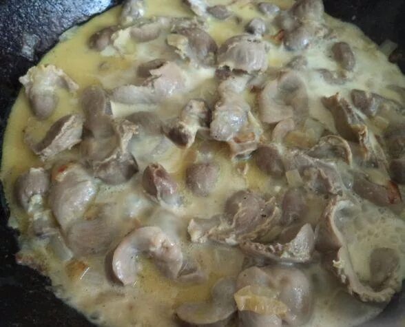 Картинки ВКУСНЫЕ ЖЕЛУДКИ СО СМЕТАНОЙ