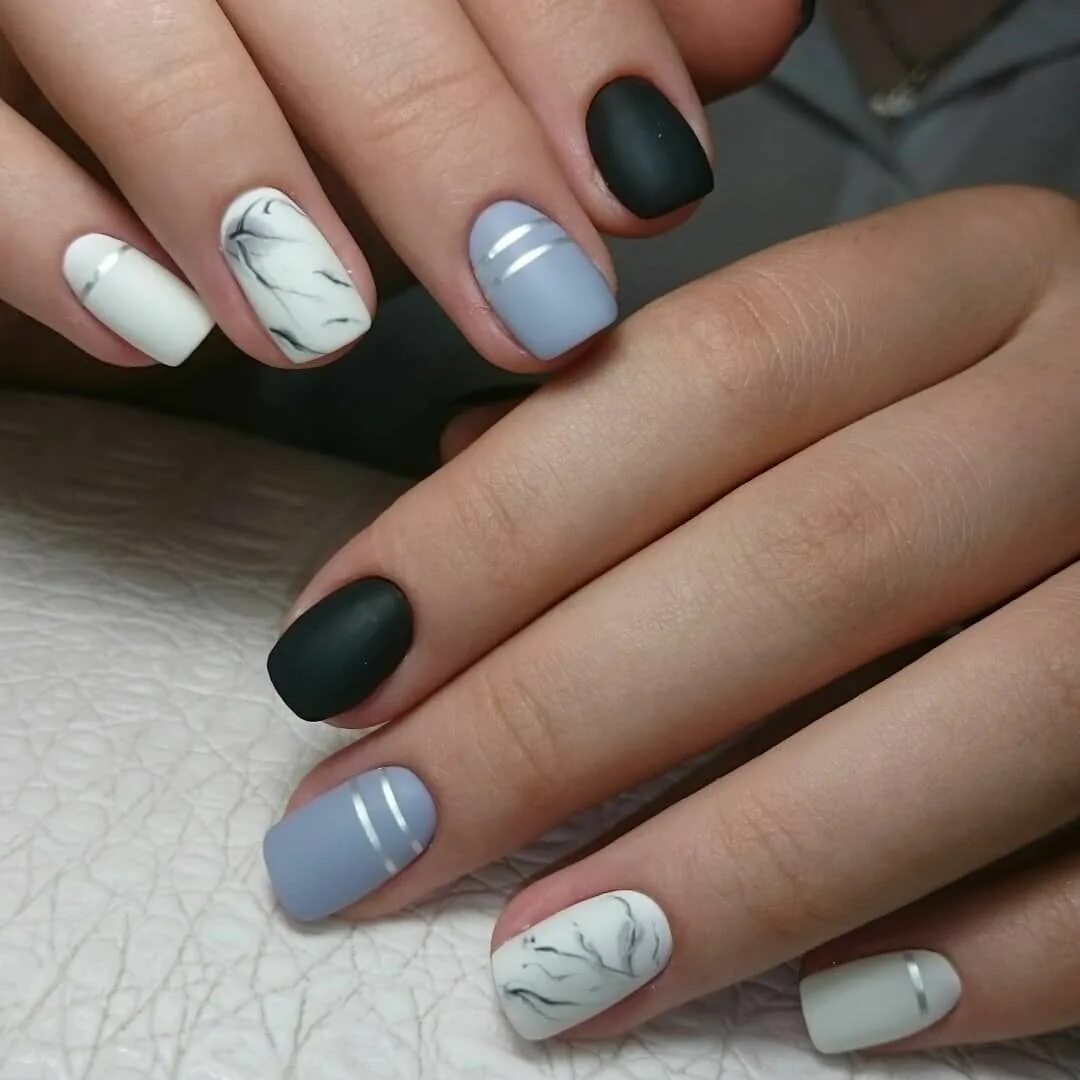 нюдовый маникюр с мрамором на миндаль. маникюр на короткие ногти мрамор. маникюр на короткие ногти мрамор. мраморные ногти короткие. маникюр мрамор.