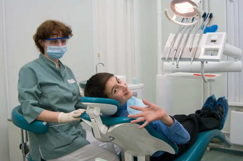 гатчина улица чехова. гатчина чехова 2а. стоматология радуга гатчина на 7 армии. стоматология радуга 7-я армия гатчина. радуга новомосковск стоматология.