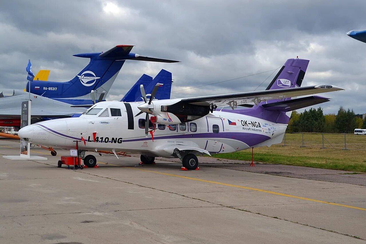 Чешский самолёт л 410. L-410uvp-e. Л-410увп-е20. L-410. Самолёт л-410 увп-е20.
