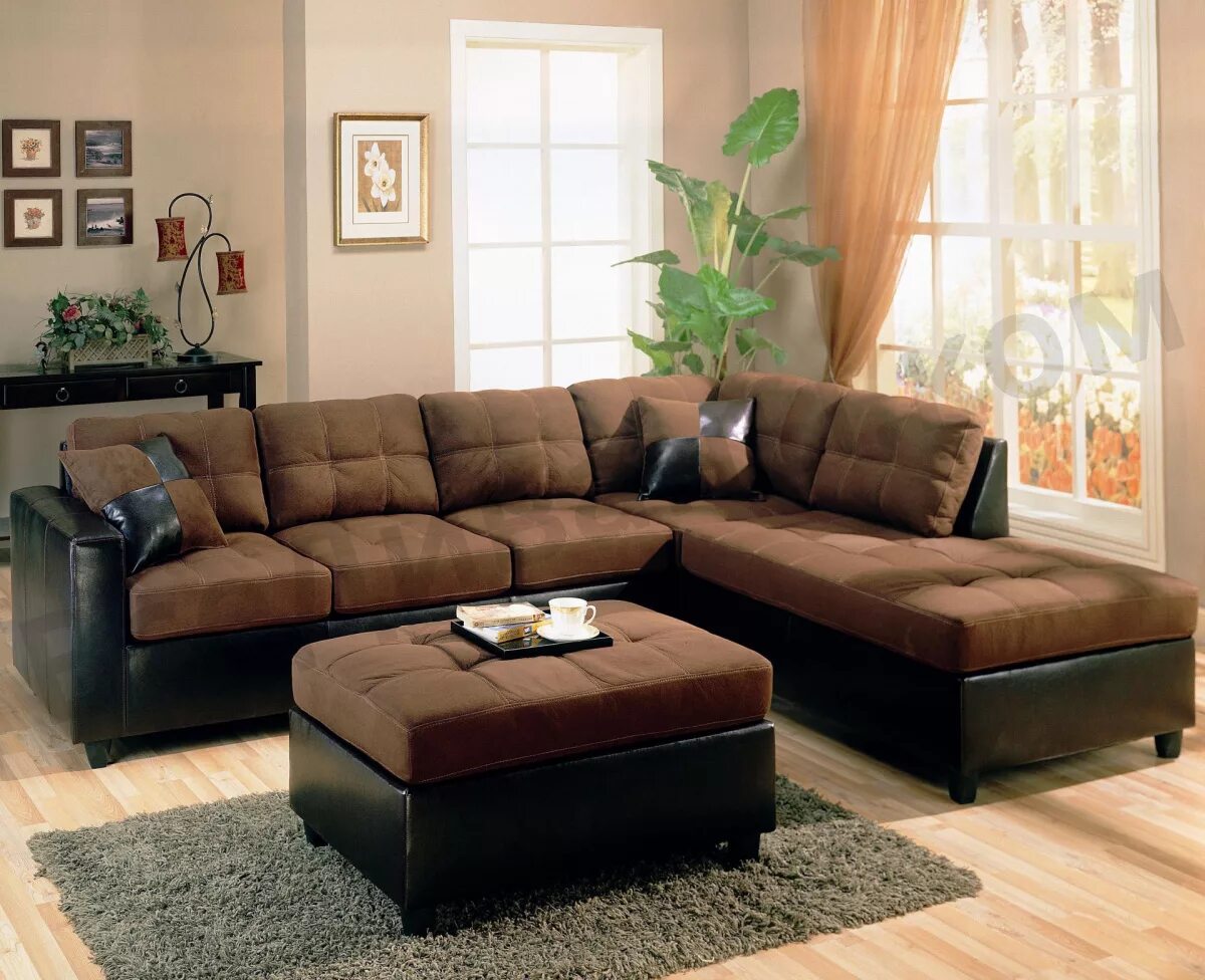 Фото углового дивана в зале. Диван угловой коричневый. Диван в интерьере. Коричневая мебель в интерьере. Угловые диваны для гостиной.