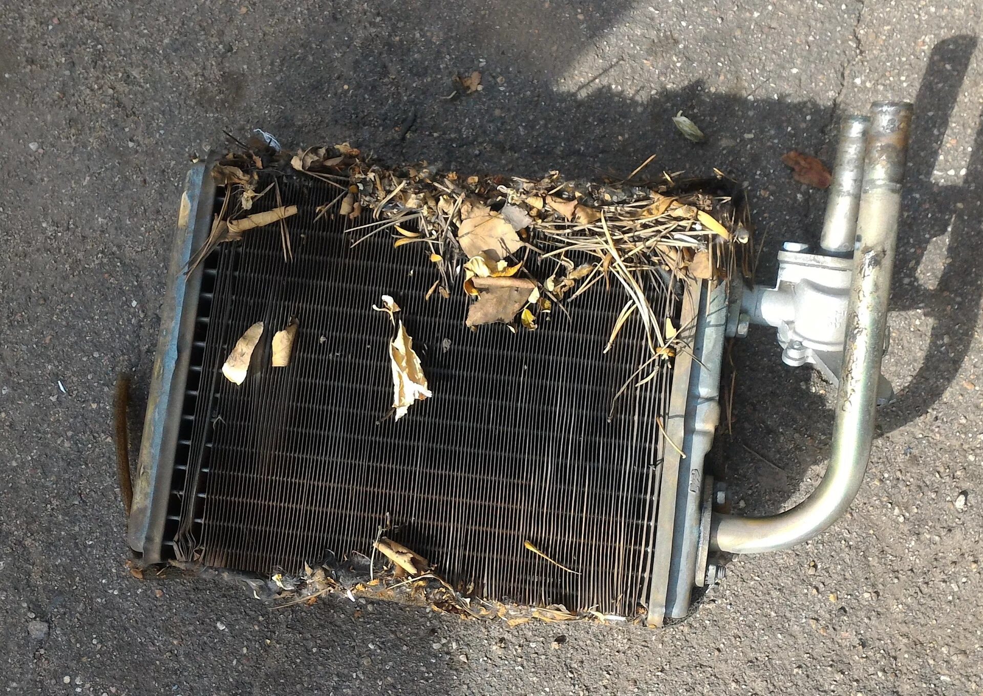 Забитый радиатор 2112. Забить печку. Очистка печки автомобиля. Забить печку. Забить печку.