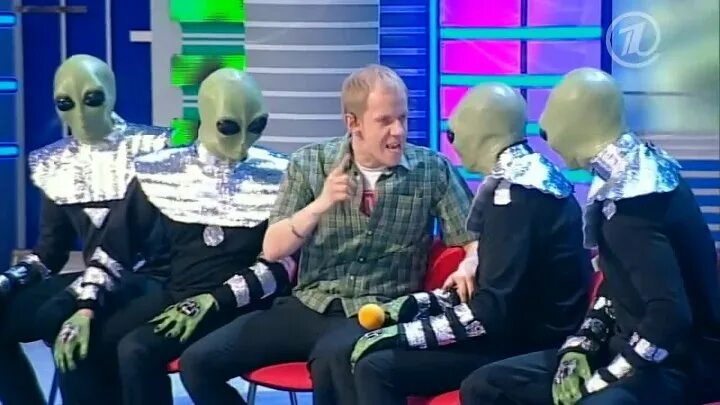 Квн алкаш. Пьяный и инопланетяне квн. Квнщик алкаш. Андрей кулаков квн 2005. Квн пил спирт с полярниками.