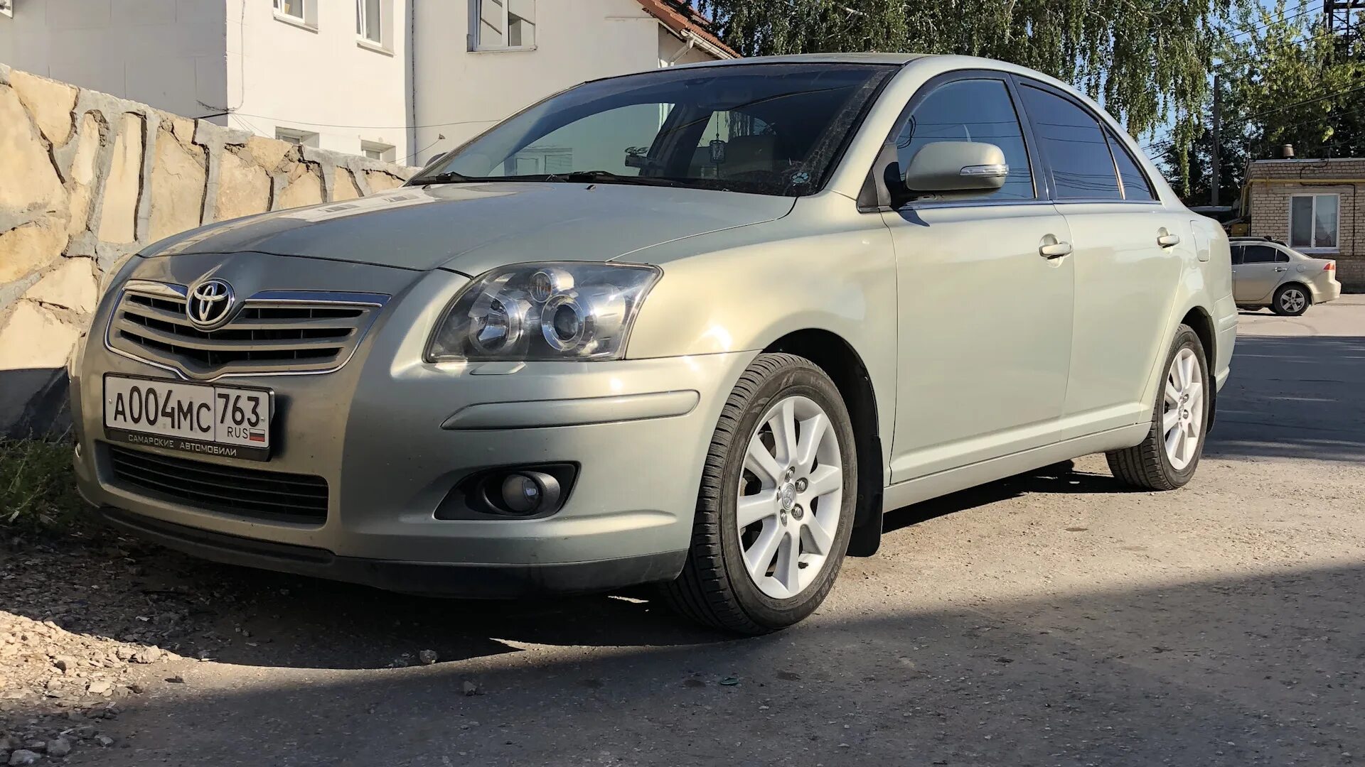 Авенсис Тойота 2008 светло оливковый. Toyota Avensis 2008. Тойота Авенсис 2007 оливковый. Авенсис 2008 1.8. Авенсис в крае купить