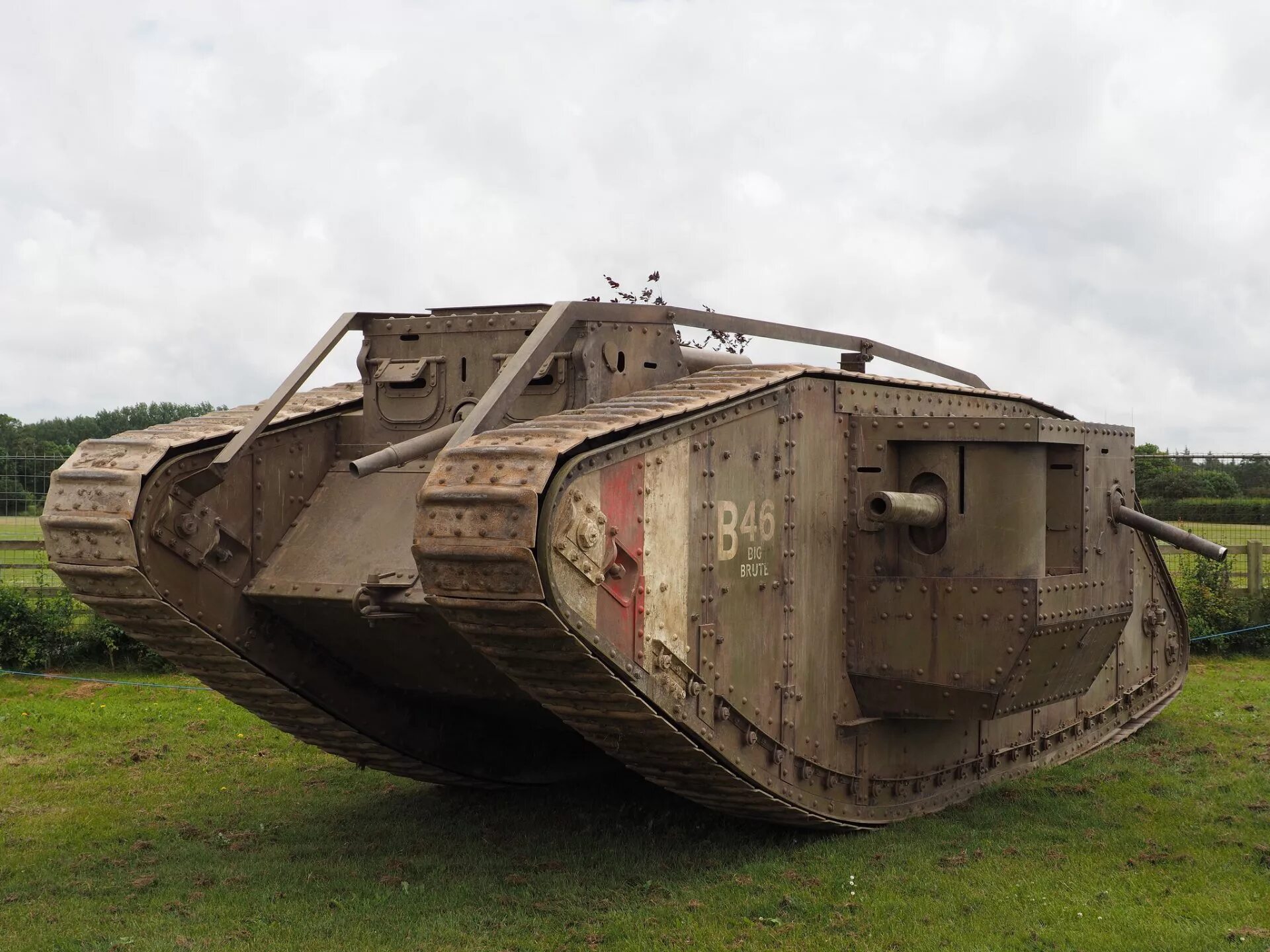 Польский легкий танк pl-01. Новые большие танки. Странные танки. Ratte танк. Самые большие танки.