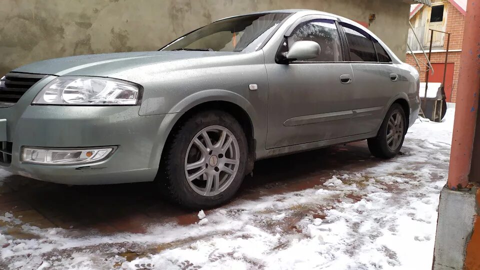 Купить альмера классик новую. Nissan Almera Classic 1.6. Альмера Классик 185/65 r15. Nissan Almera Classic b10. 195/65 R15 Альмера Классик.