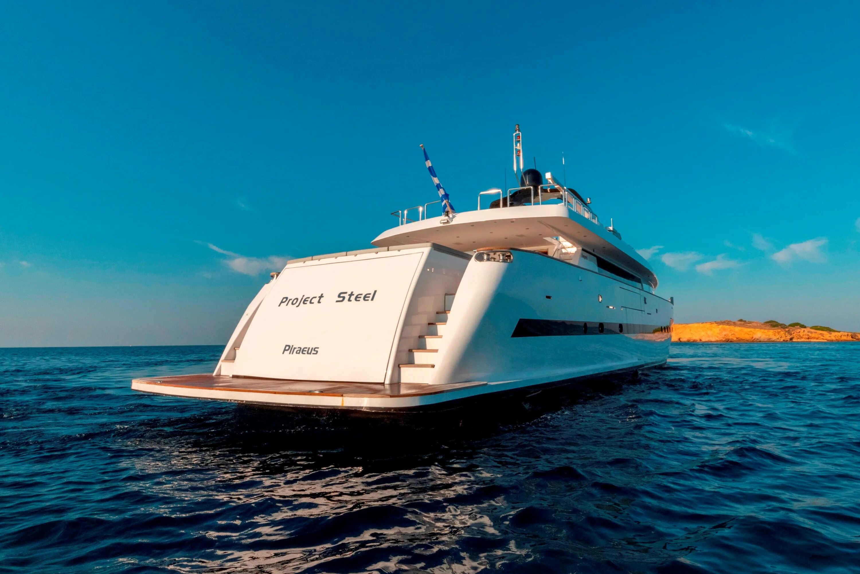 Seawolf steel яхта. Бронированные яхты. Attila yacht. Steel yacht. Project steel яхта.