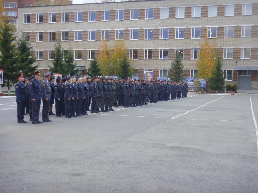 Горный щит военная часть 71599. Духовой оркестр мвд. День вв а екатеринбург. Урюи мвд россии парад. Спецназ вв мвд рф.