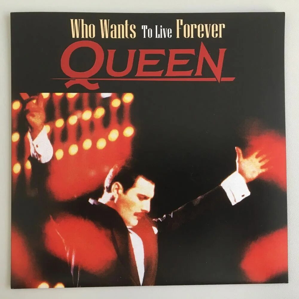 Wants live forever перевод. Queen who wants to Live Forever обложка. Queen - who want to Live Forever концерт. Фредди Меркьюри who wants to Live Forever.