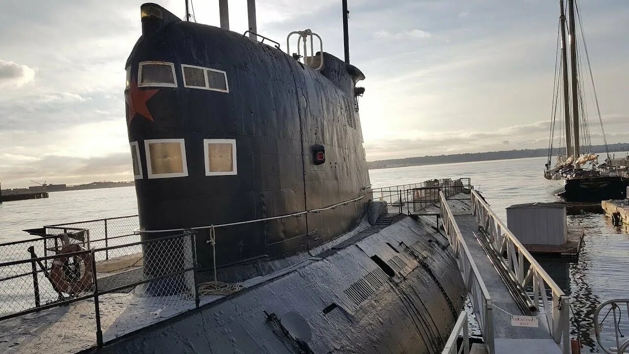 Зачем нужны лодки. Подводная лодка проект 641. Рубка подводной лодки 641 проекта. Проект 641 подводная лодка внутри. Проект 641 подводная лодка САНДИЕГО.