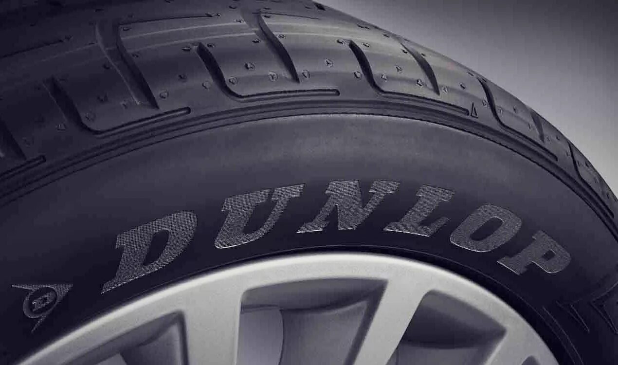 Шины dunlop где. Dunlop sp sport maxx 225/45 r17. 225/50 r17 dunlop. шины данлоп направление вращения. dunlop sp sport maxx 050.