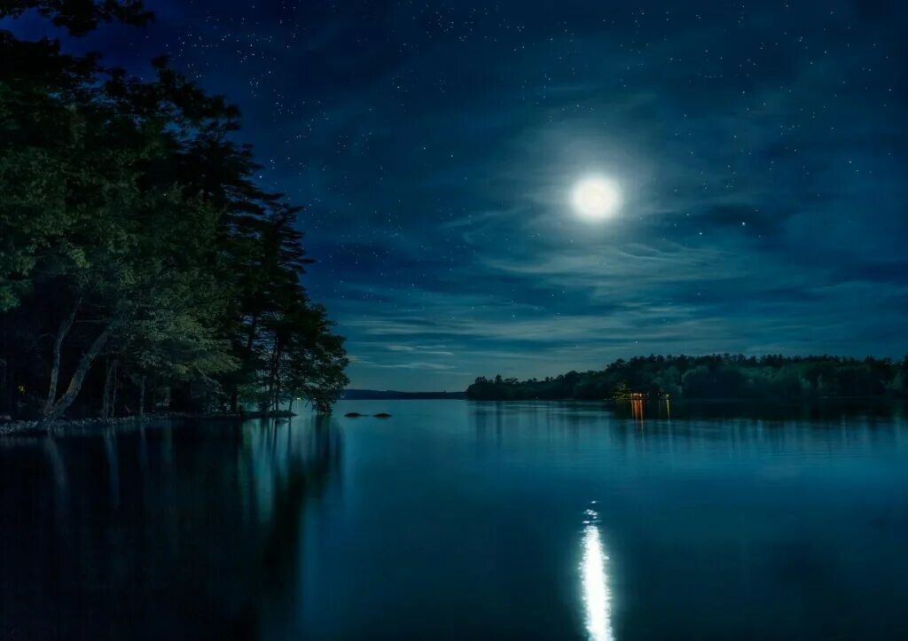 Ночное озеро. Ночной пейзаж. Озеро ночью. Летняя ночь. Свет спокойной