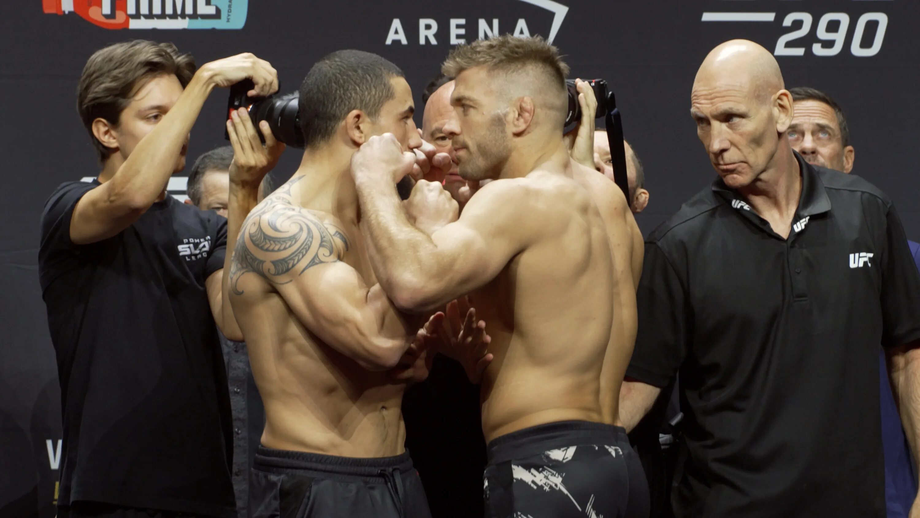 Юфс 300 дата время кард. Ufc 290. ufc 290 кард. юфс 298 кард.