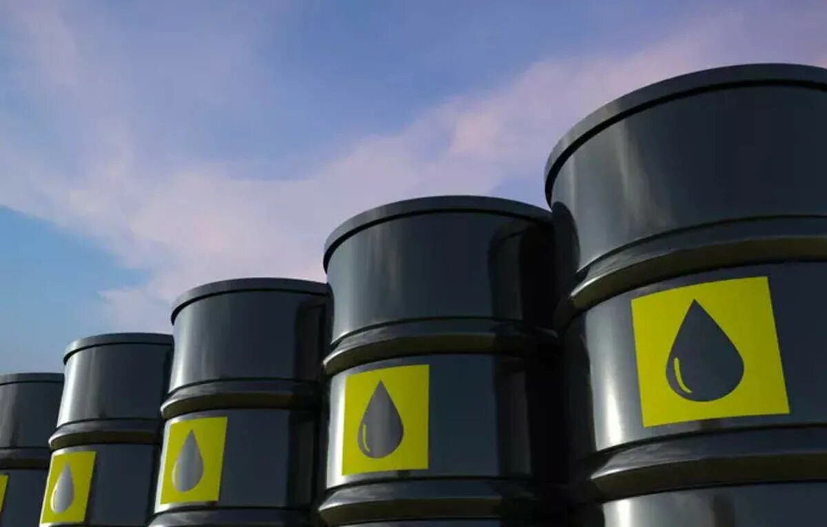Crud oil. Crud oil