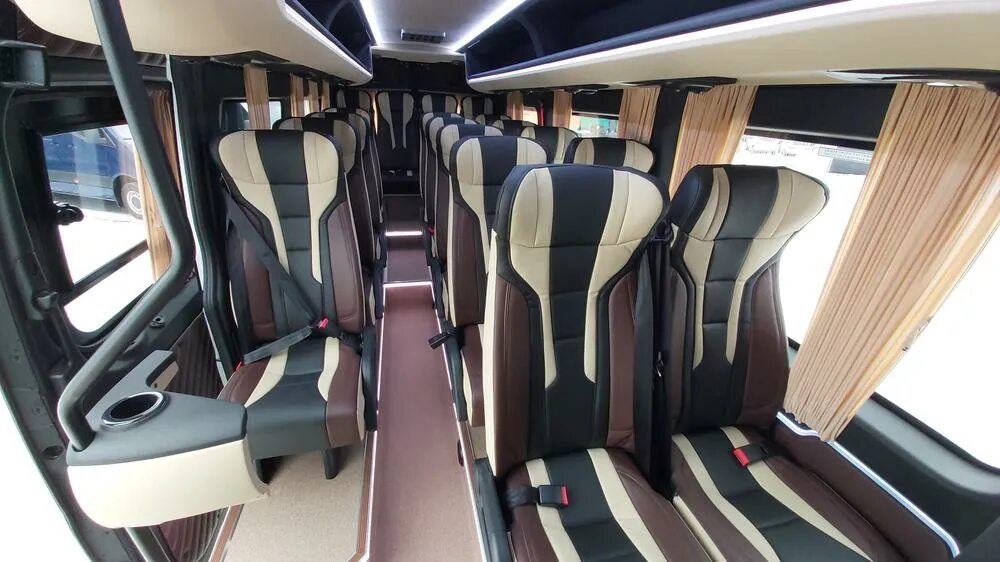 Мерседес спринтер турист. Mercedes Sprinter 516 салон. Mercedes Benz Sprinter Tourist 516 CDI. Мерседес Спринтер 2021 турист. Mercedes-Benz Sprinter vs30.