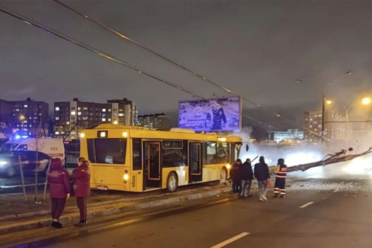 Дтп в минске сегодня утром. Автоаварии в минске вчера. Новости минска дтп. Новости минска дтп. Новости минска дтп.