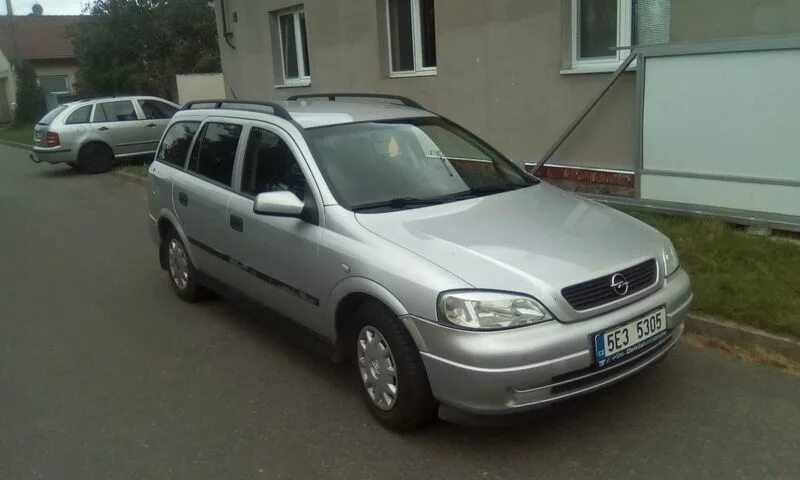 Ветровики на опель мерива. 1. Авито опель дизель бу. Opel zafira 2004. Опель зафира 2008.