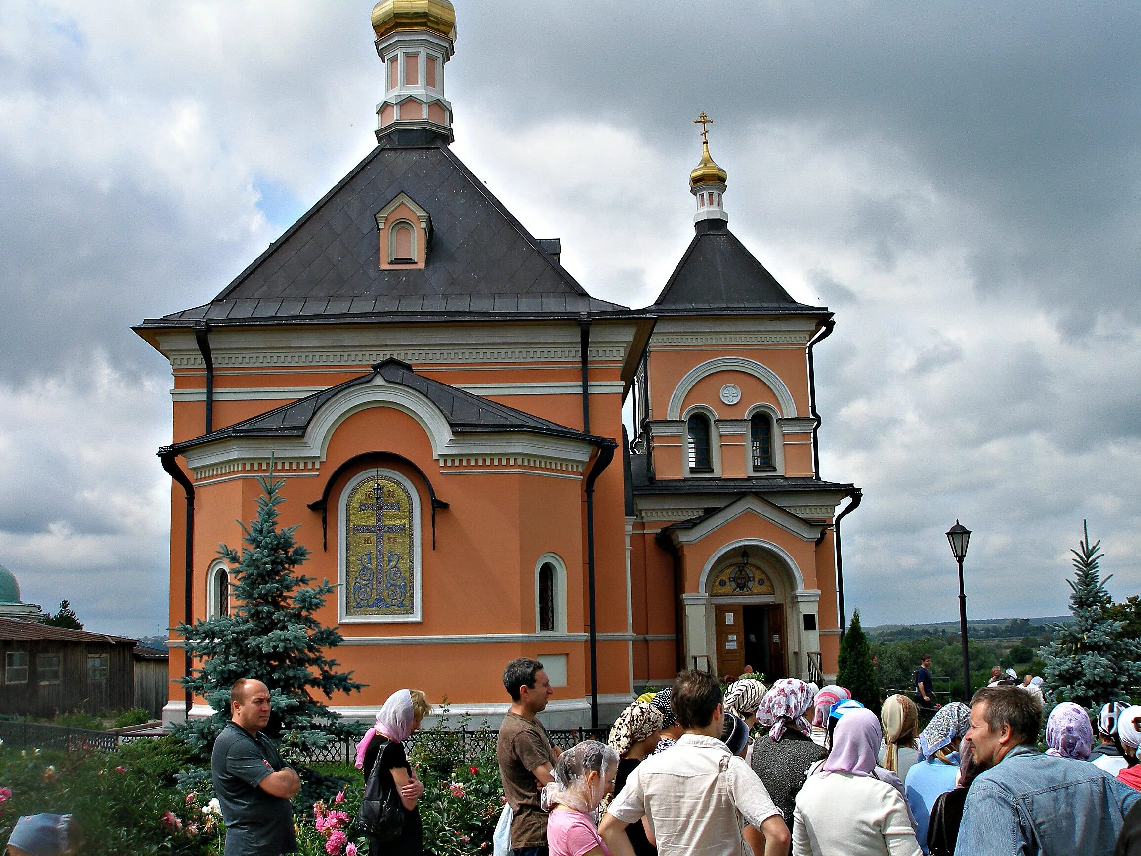 Храм преображения господня в гомеле. Храм преображения господня оптина. спасо преображенский храм оптина пустынь. храм оптина пустынь калужская. храм в честь преподобного илариона великого оптина пустынь.
