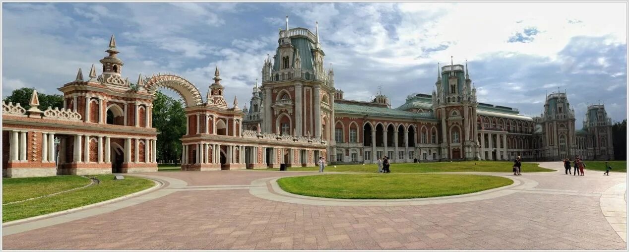 Усадьба Царицыно (Архитектор в.и. Баженов). Царицынский дворец Баженова. Дворцовый комплекс в Царицыно. Ансамбль Царицыно Баженов. Царицыно веб