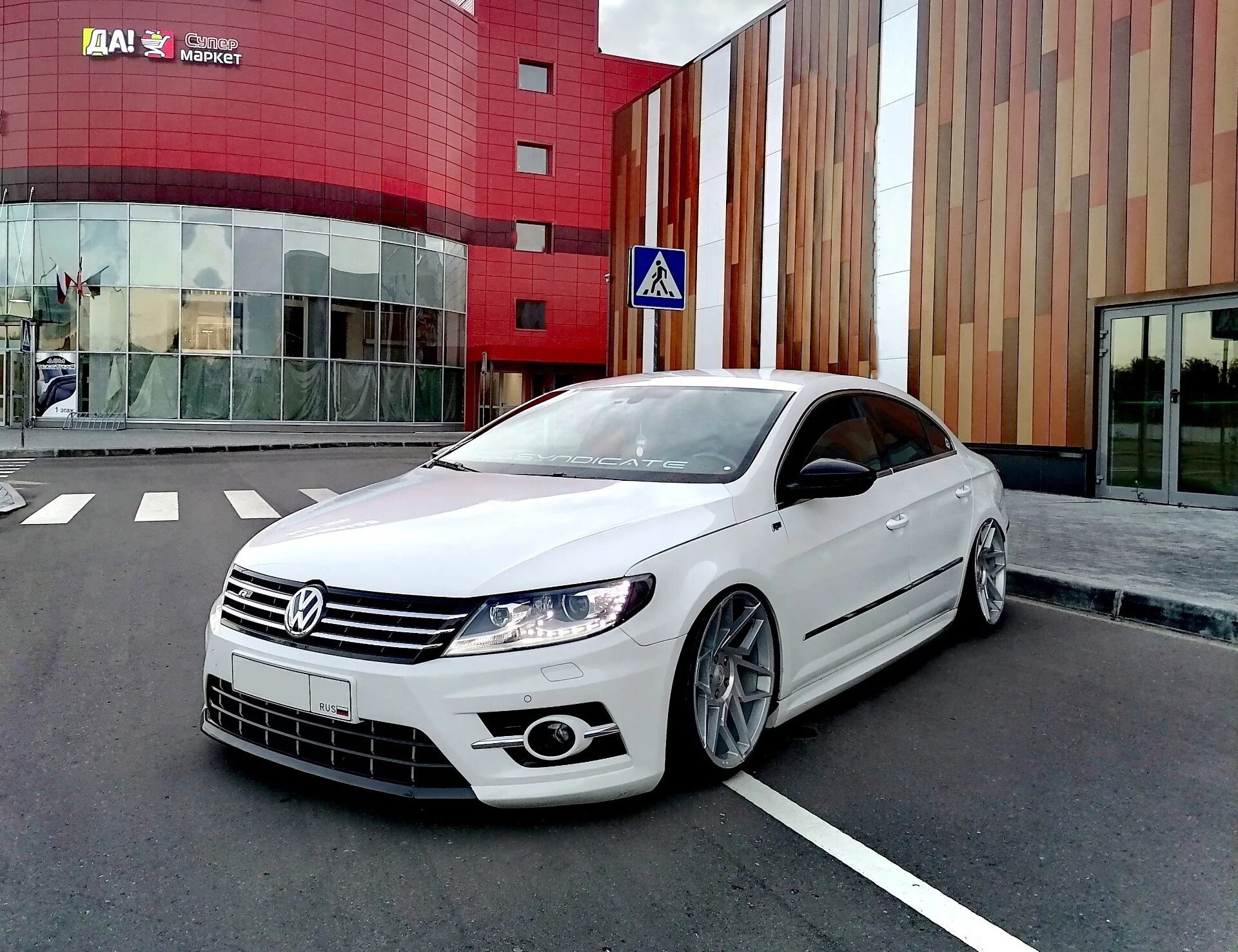 Эр лайн. Фольксваген Passat cc. Volkswagen Passat cc r. Volkswagen Passat cc 2012 r-line. Passat cc b6.