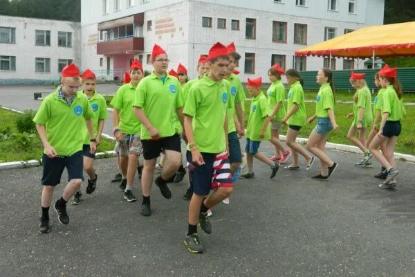 Дворец спорта орленок. Пермские орлята. Орленок пермь. Орленок оздоровительный лагерь пермь. Орлёнок детский лагерь пермь.