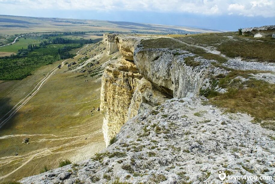 Белогорск Крым. Белая гора Белогорск Амурская. Район гора город Белогорск. Белогорск Крым достопримечательности.