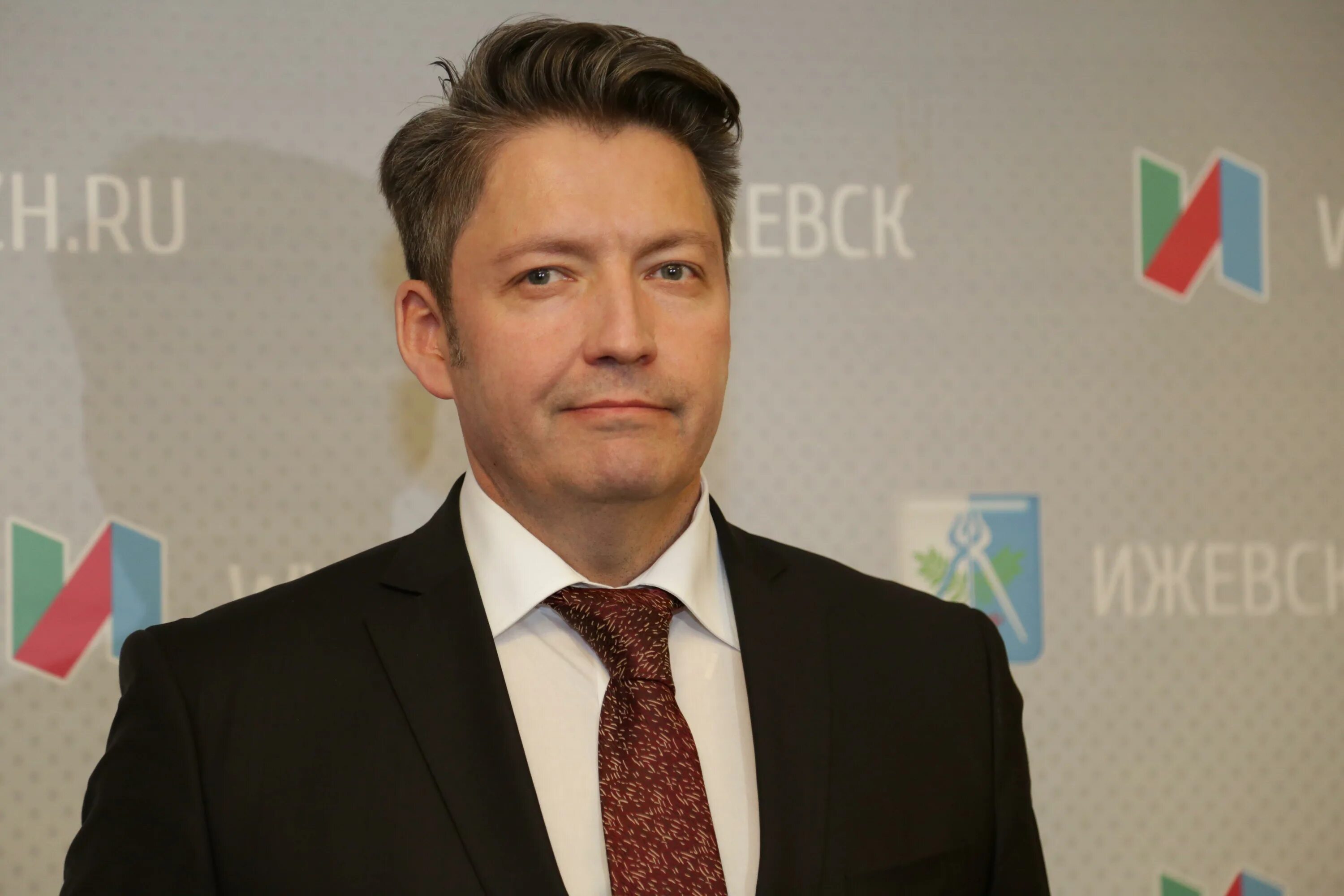 Глава муниципального образования город ижевск. Олег николаевич бекмеметьев. глава города олег бекмеметьев. олег бекмеметьев ижевск. олег бекмеметьев ижевск фото.
