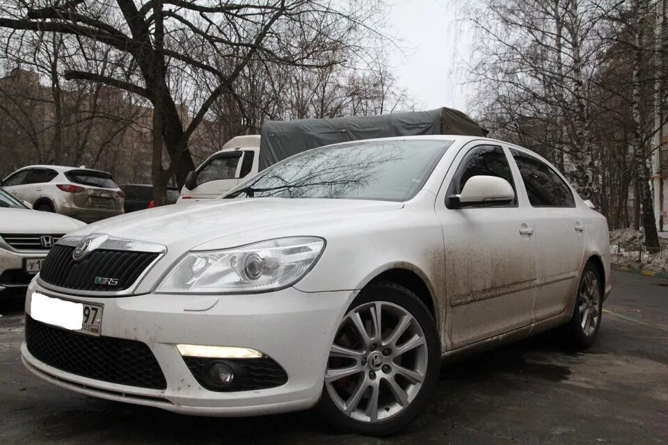 Skoda Octavia a5 RS белая. Skoda Octavia a5 FL. Skoda Octavia a5 FL RS. Купить шкода а5 москве