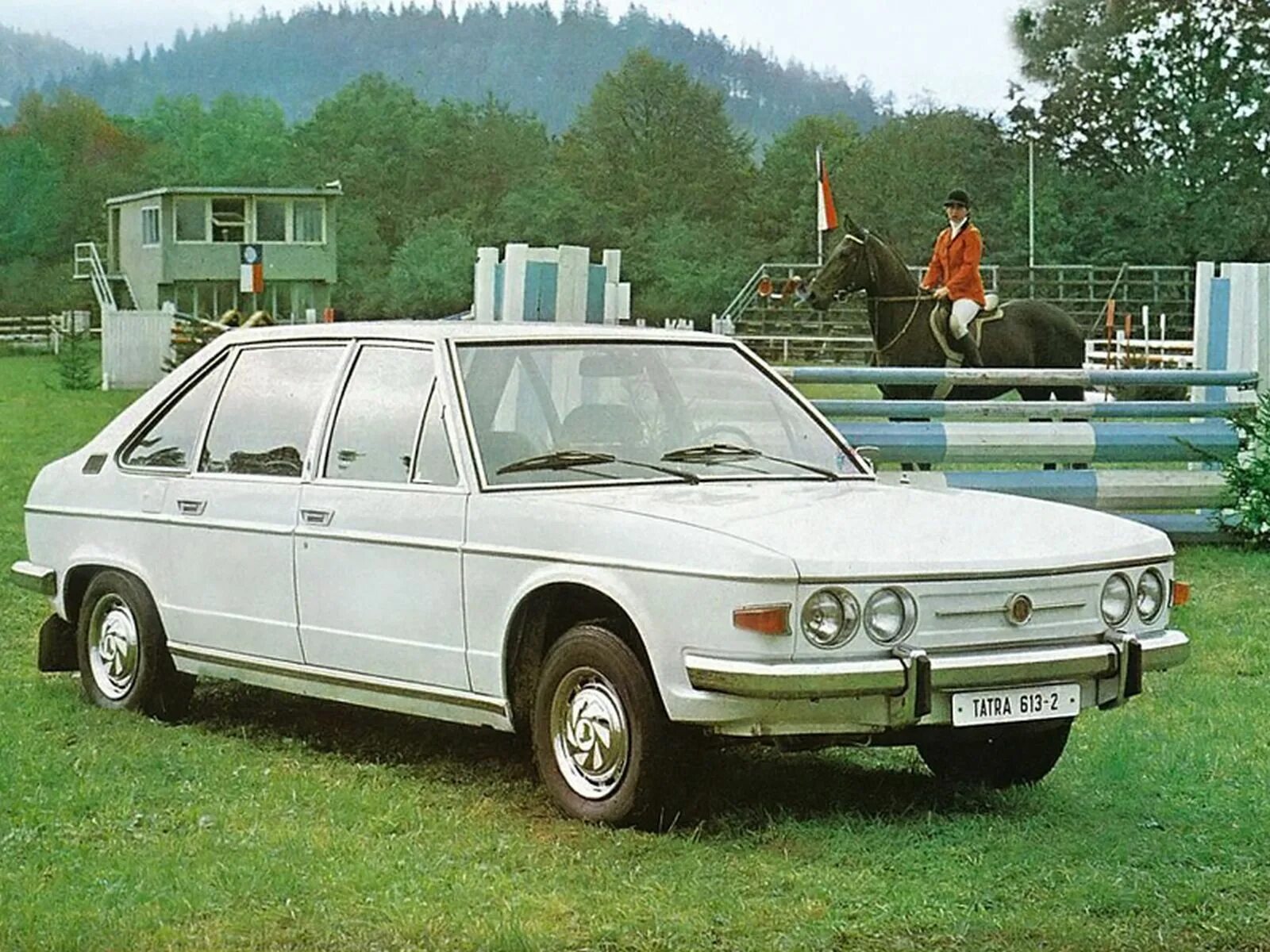 Tatra 613. Татра 613 седан. tatra t613 613-3. tatra 613-4. tatra t613-2.