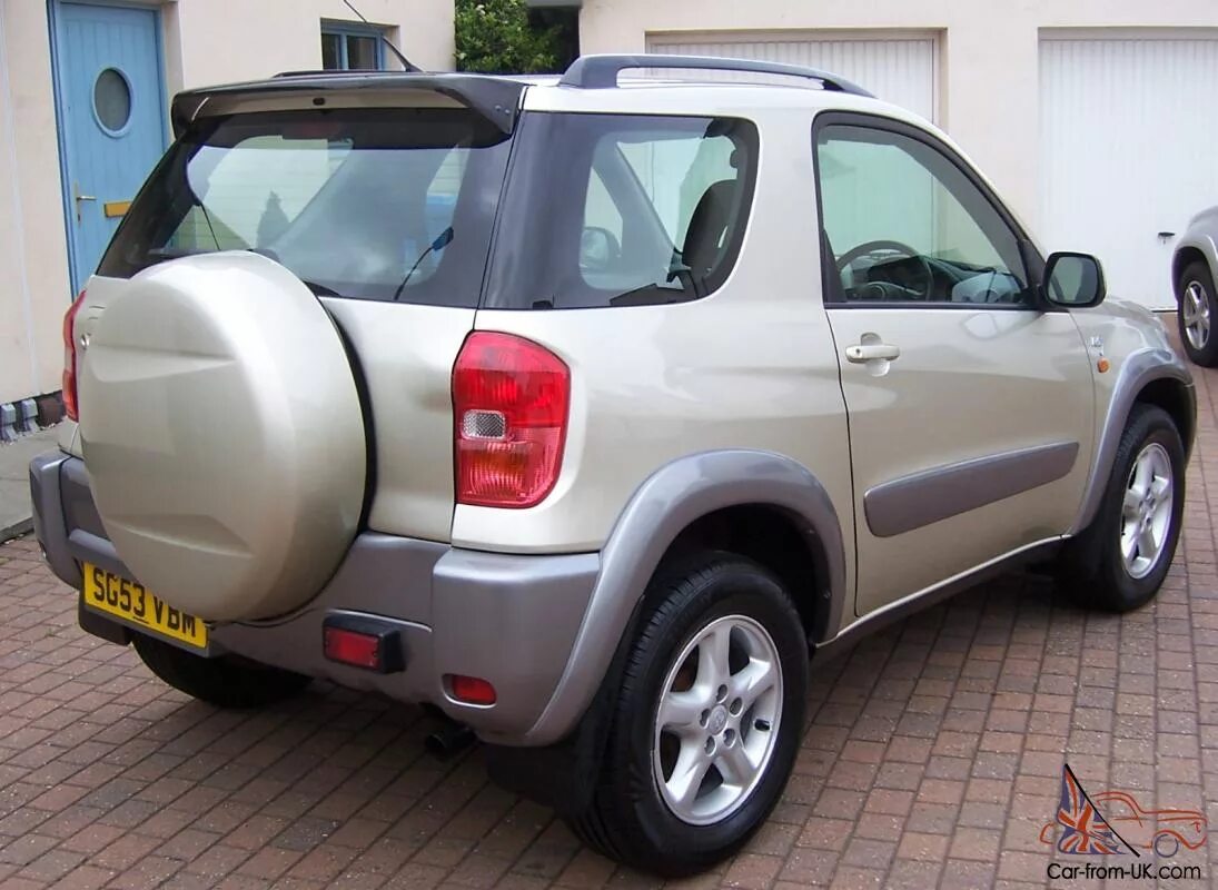 Toyota rav4 3. Рав 4 3 дверная. Toyota rav4 трехдверный. Рав 4 3 дверная. Toyota rav4 ii (xa20).