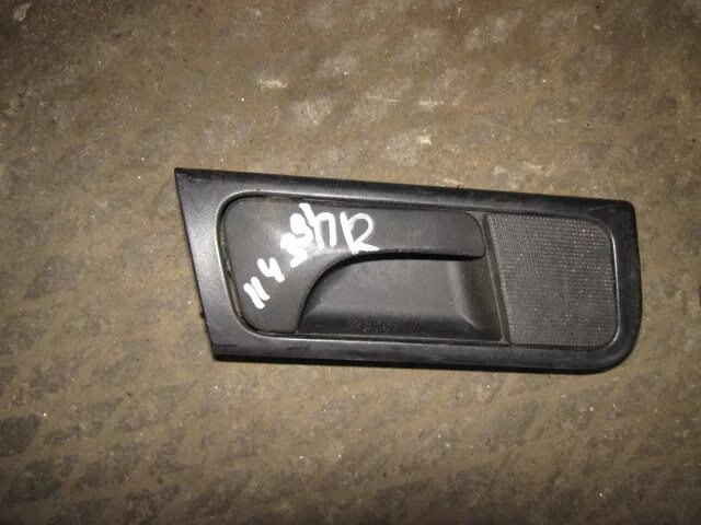 ручка внутренняя лачетти седан. ручка передняя левая внутренняя лачетти. внутренняя ручка двери лачетти 1. внутренняя правая ручка двери шевроле лачетти 2006. внутренняя ручка двери шевроле лачетти.