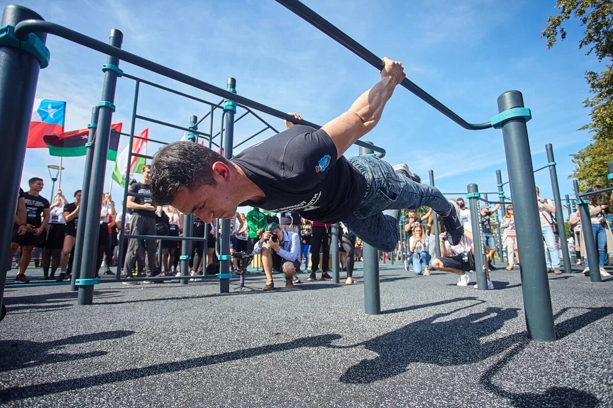Workout part. Воркаут субкультура. воркаутеры субкультура. street workout соревнования. турнир стрит воркаут.
