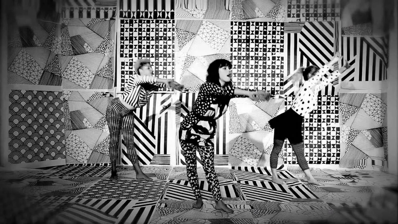 Ленка еверитинг ат онсе. Lenka everything at once реклама. Ленка крипач everything. Lenka everything at once текст. Песня everything at once текст.