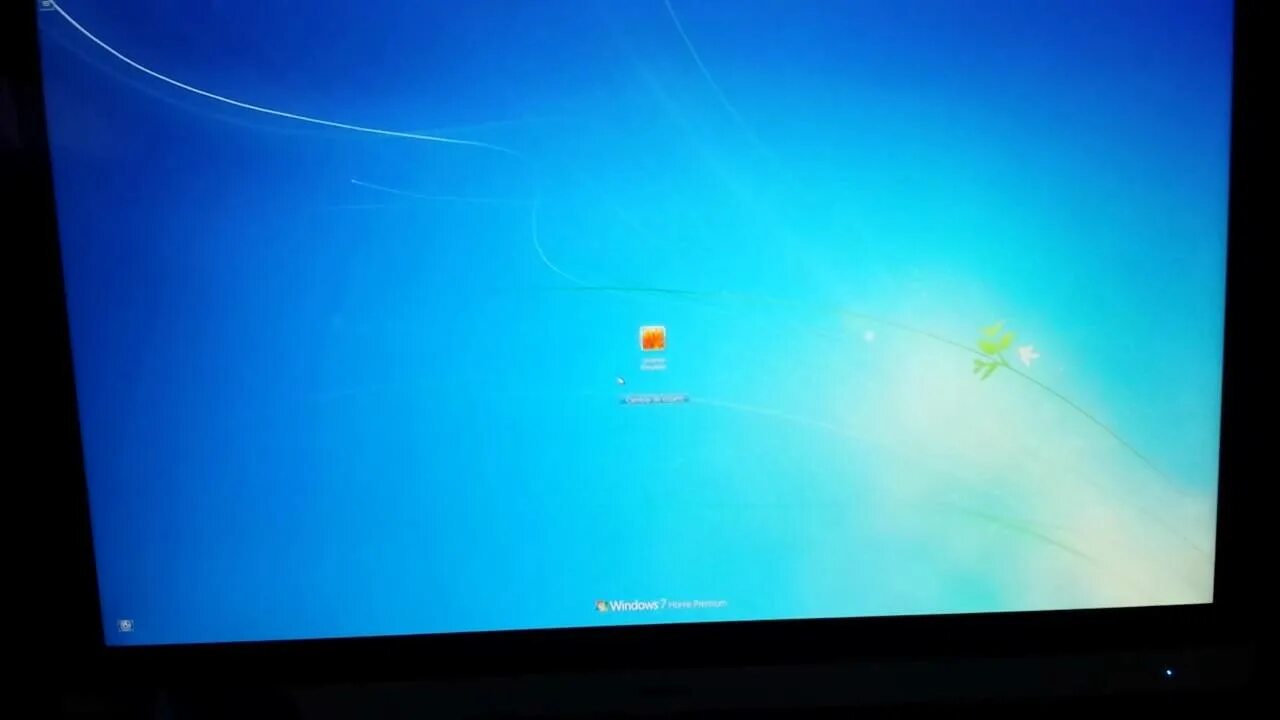 Windows 7 завершает работу. Завершение работы. завершение работы виндовс 7. экран выключения виндовс. экран windows 7.