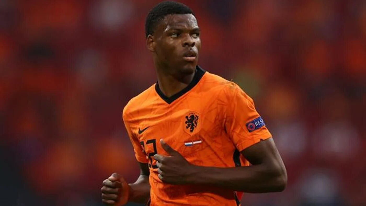 дамфрис фифа. дензел думфрис фото. дензел думфрис футболист. Dumfries футболист. дензел думфрис.