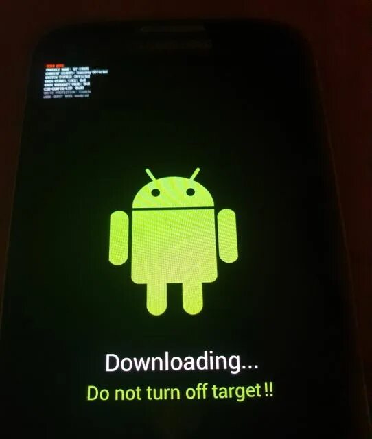 Телефон включается логотипа. Самсунг do not turn off target j1. Do not turn off target андроид. Downloading do not turn off target Samsung. Downloading do not turn off target что делать.