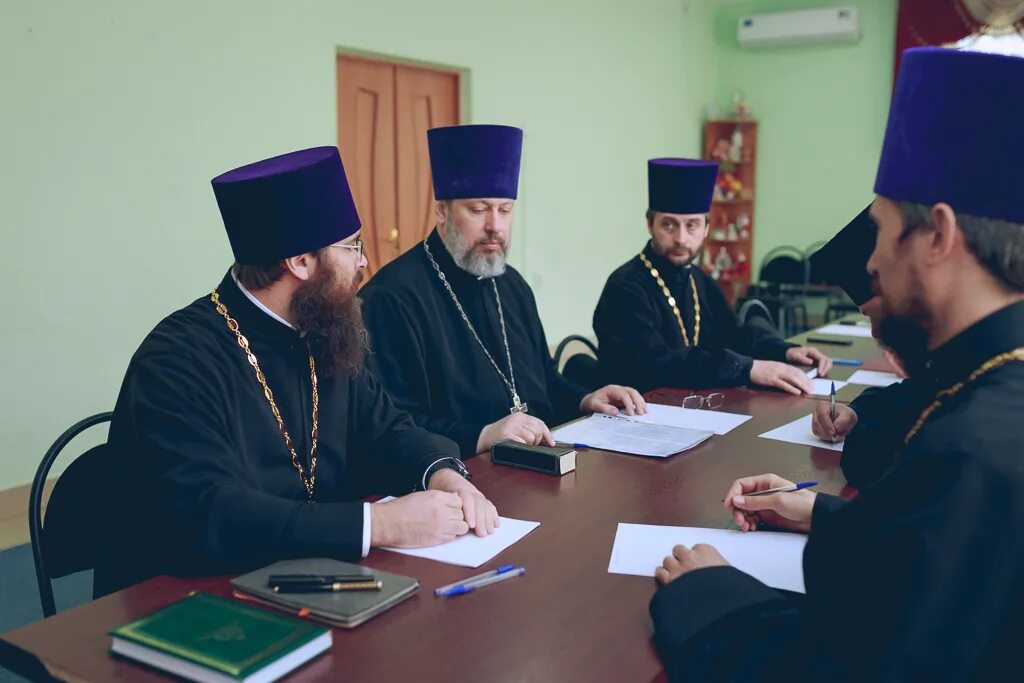 просветительские курсы епархия шахтинская. епархия шахты. соборы шахтинской епархии. иереи шахтинской епархии. шахтинская епархия официальный сайт.