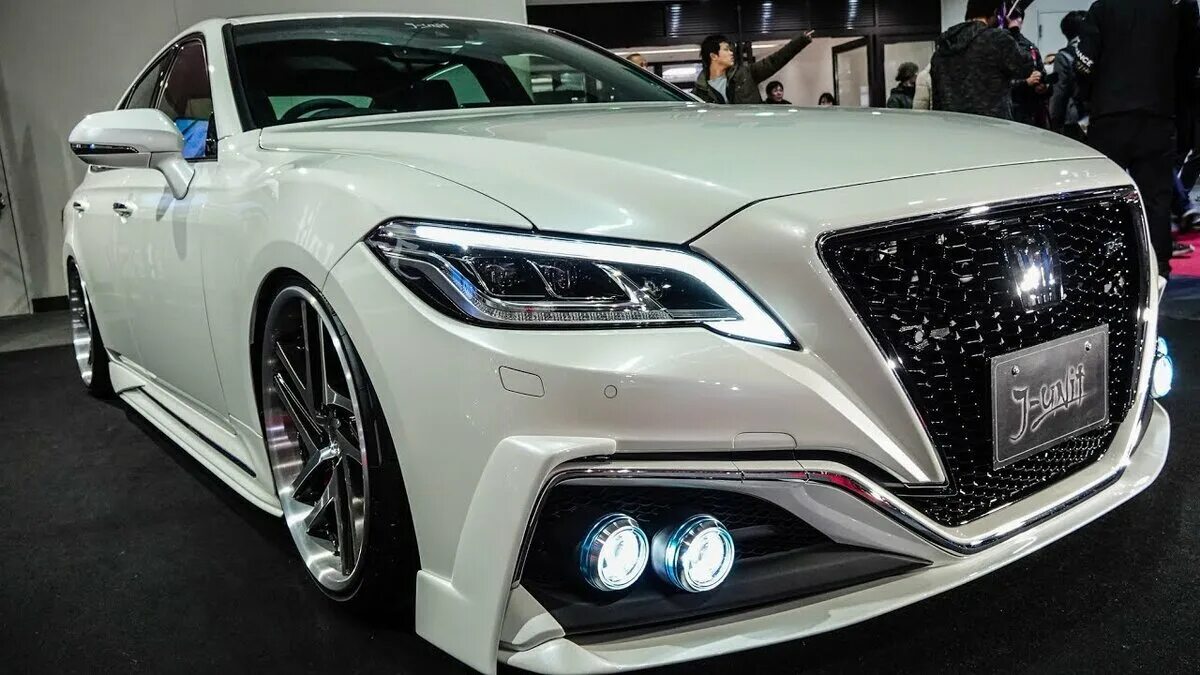 Тойота краун рс. Toyota crown rs 2025. тойота кроун 2025. тойота краун рс 2019. toyota crown majesta 2019.