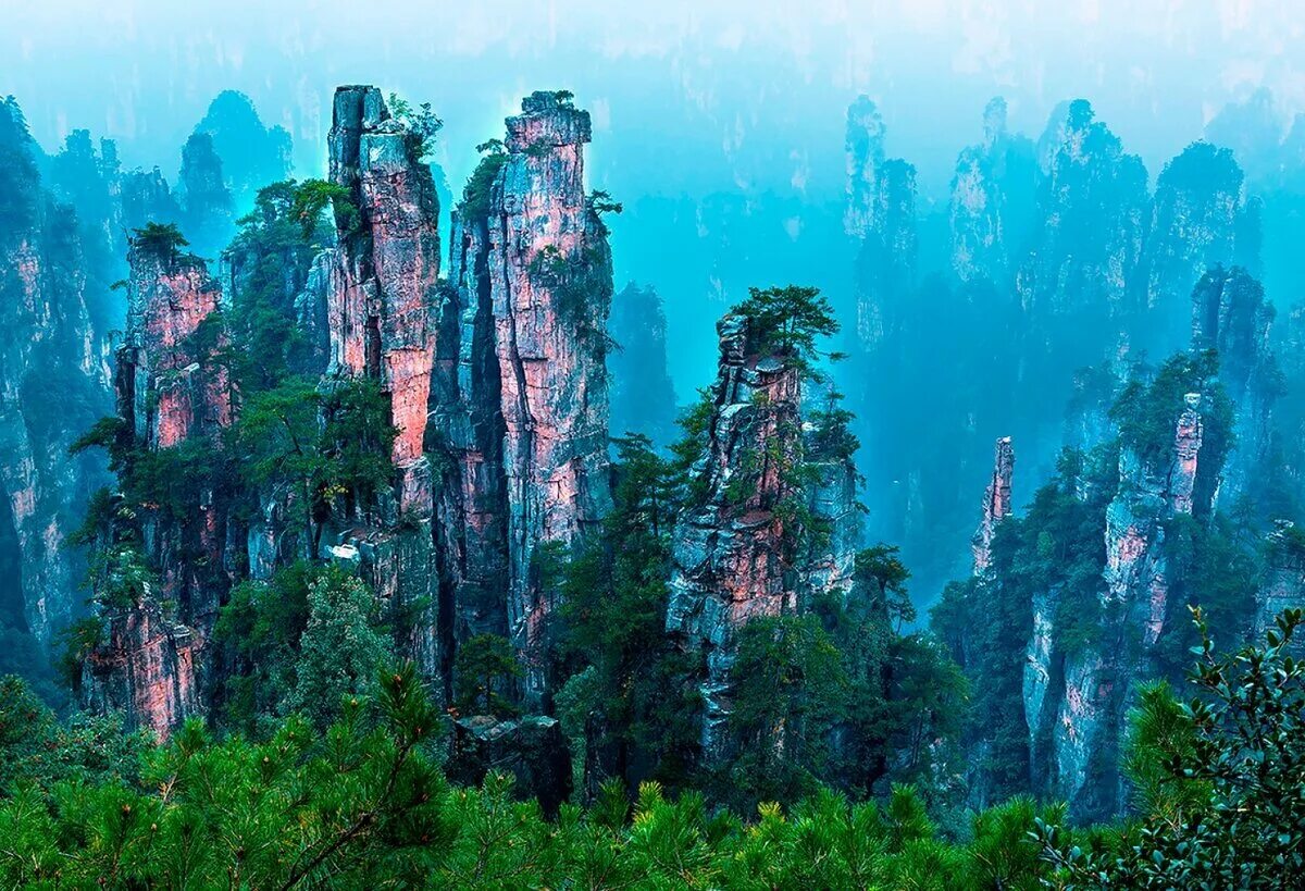 Места которые я хочу посетить. Национальный парк Чжанцзяцзе (провинция Хунань). Национальный Лесной парк Чжанцзяцзе, Китай. Китайские горы Улинъюань в национальном парке Чжанцзяцзе. Китай провинция Хунань национальный парк.