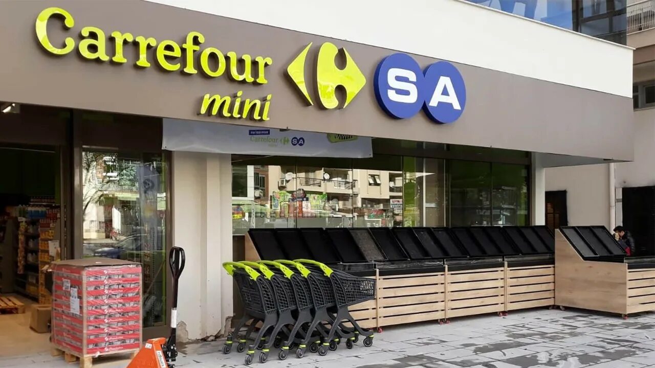 Каррефур польша. Карфур ереван. Логотип carrefour market. Carrefour франция. Carrefour.