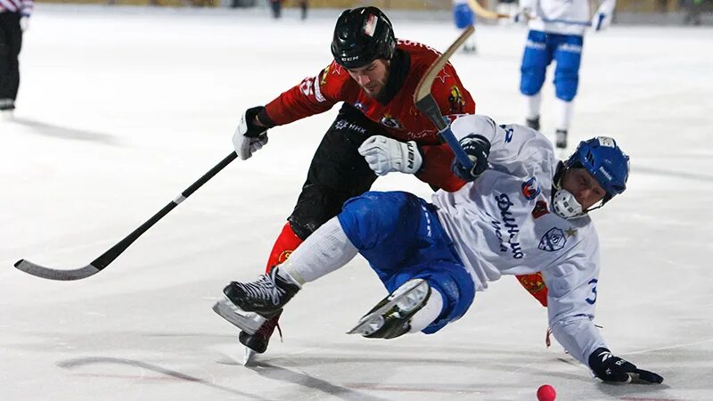 Олег знарок хоккеист. Жамнов знарок витолиньш. Алексей кудашов сборная россии. Хк локомотив ярославль 2021. Хоккей дети тренировка.