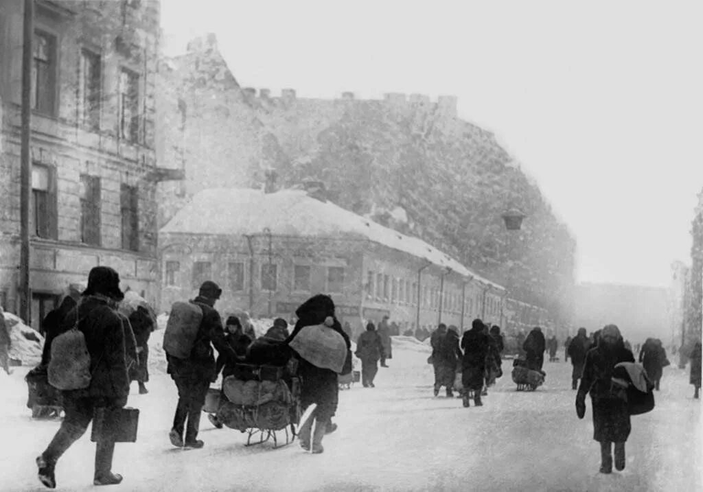 Ленинград зима 1942. Блокадный ленинград зима 1942. Ленинград зима 1942. Ленинград зима 1942. Блокада ленинграда зима 1942.