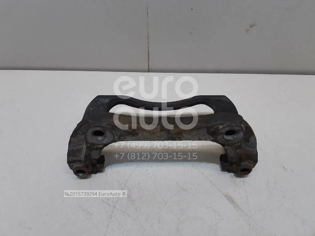 Скоба шевроле круз. 6. 6 задняя. Скоба заднего суппорта шевроле круз 2012г. Скоба заднего суппорта шевроле круз.