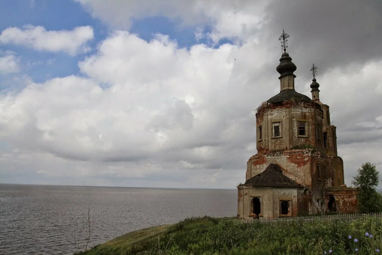 Село Шуран Татарстан Церковь. Село Шуран Лаишевский район. Село Шуран Лаишевский Церковь. Село Шуран Лаишевский район лестница.