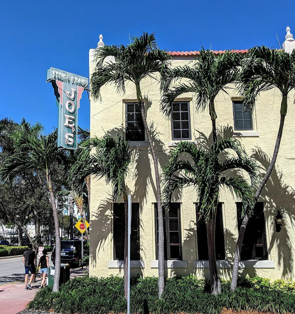 Joes Crab Miami. Joe Stone Crab Celebrities. Stone Crab Restaurant.