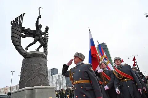 Открытие памятника востротину екатеринбург