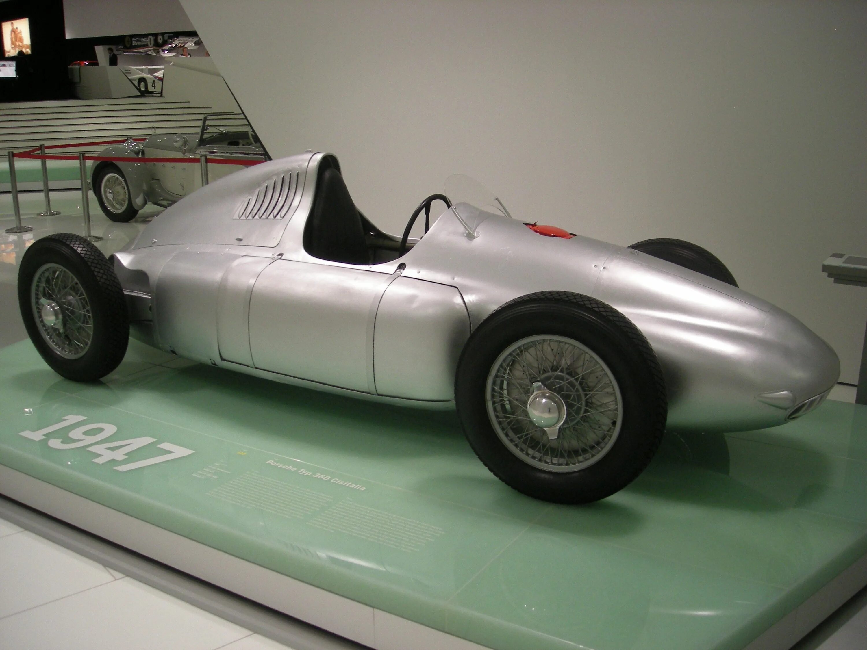 Тип 360. Cisitalia 360. porsche 360. porsche 1947. порше тип 370 1946.
