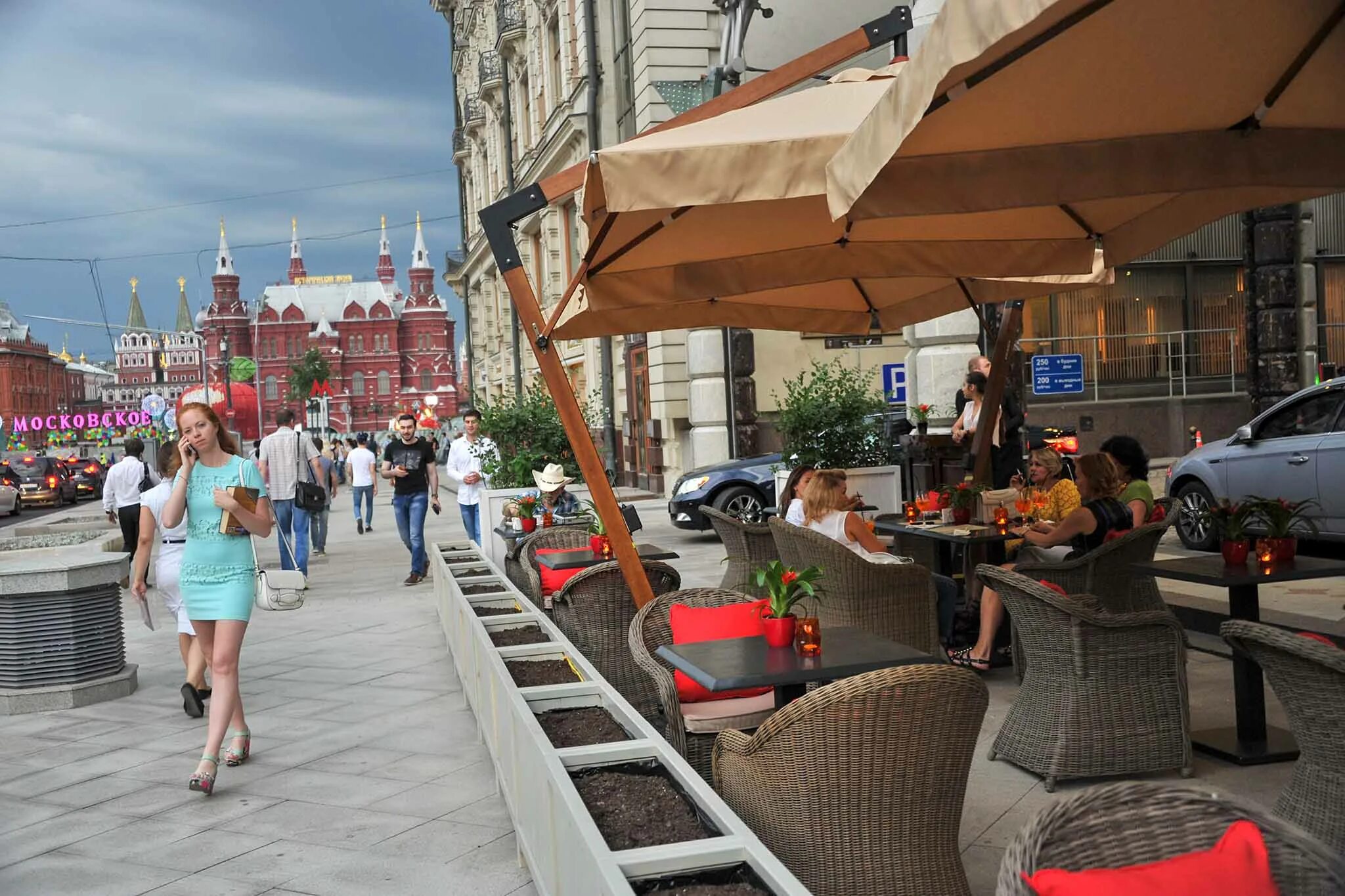 Открытые веранды в центре москвы. Антрекот летняя веранда. Ресторан карлсон на овчинниковской набережной. Кафе терраса лианозово. 32.