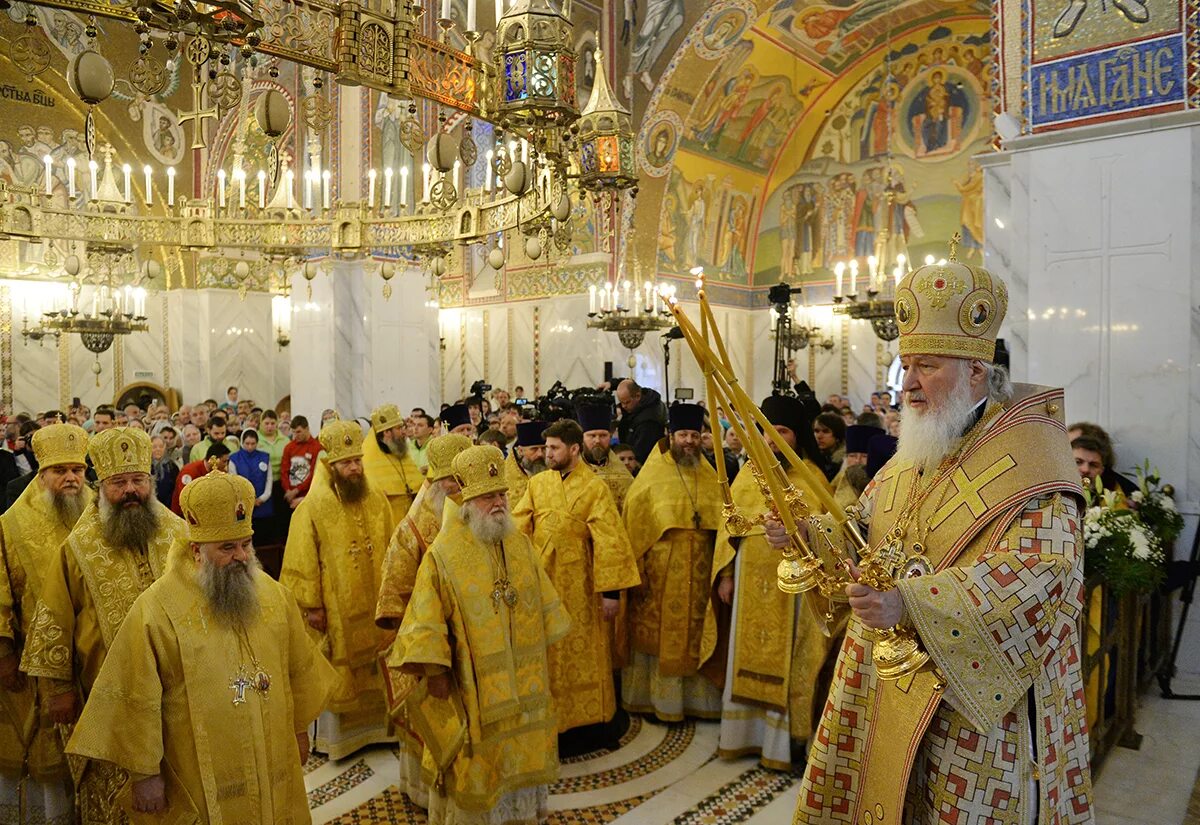 Храм покрова в ясеневе. Служба в храме покрова пресвятой богородицы в ясенево. Покровский храм в ясенево расписание. Церковь в ясенево архимандрита. Храм покрова пресвятой богородицы в ясенево.