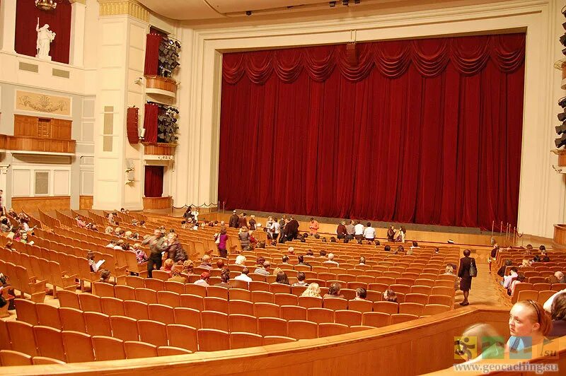 Глобус театр Новосибирск большой зал. Театр Глобус Новосибирск малый зал. Новосибирский большой театр. Новосибирский театр балета зал.